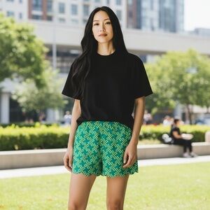 SUGAR FREE Green Diamond Pattern Short Shorts
New